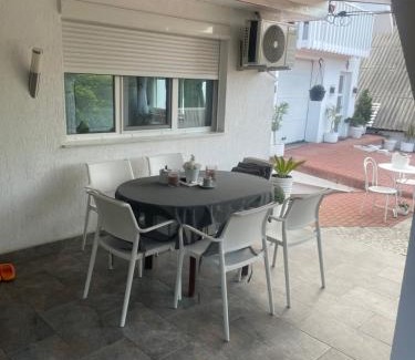 Jibert Apartment | MoniCazare