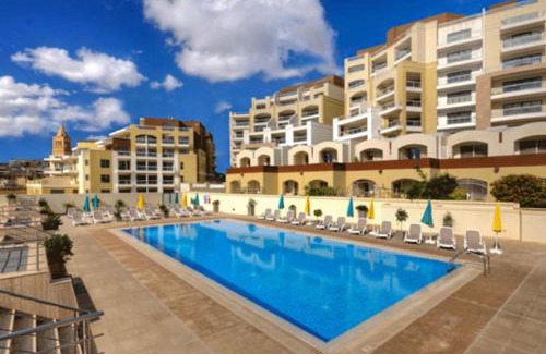 Marsaskala Apartment | Monita 113, Seaside Apartment with Access to Pool and Pleasant Views