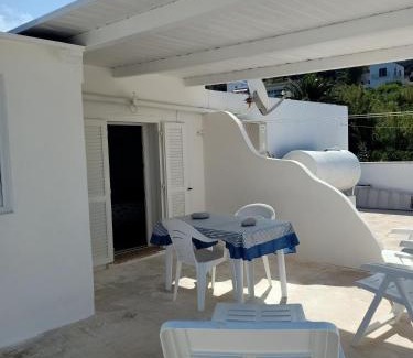Le Forna Apartment | Monolocale blù sul terrazzo a le Forna