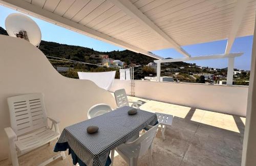Le Forna Apartment | Monolocale blù sul terrazzo a le Forna