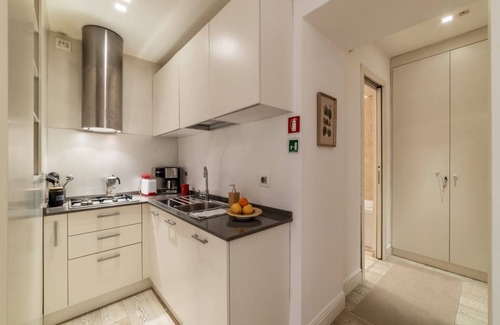 Rione III Colonna Apartment | Monolocale con giardino esclusivo - FromHometoRome