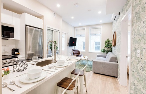 Plateau Mont Royal Apartment | Mont Royal Suites