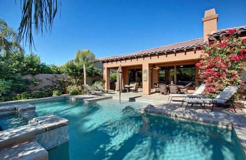 Rancho Santana House | Montage in Indio