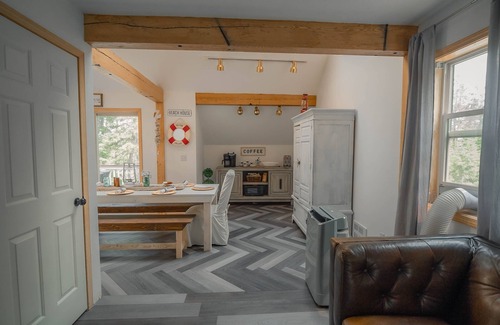 Lakeside House | Montana home near FLATHEAD LAKE, BLACKTAIL MTN and GLACIER NATIONAL PARK🥾🚲🏔⛵️🫐