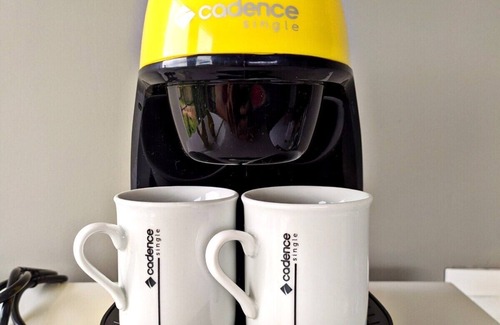 Pouso Alegre House | MONTANHA Container Mini-Scooter with Hydro ππ