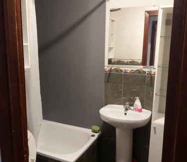 Las Campas y San Claudio Apartment | MONTE NARANCO-LOS VEGA PARKING e INTERNET GRATIS