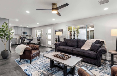 Arcadia Lite House | Montecito Luxe: 3-Villa Retreat w/Pool Courtyard