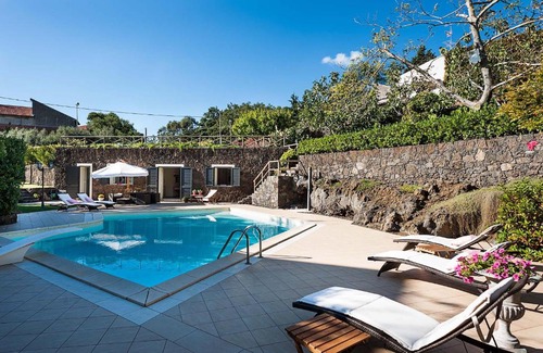 Ragalna Villa | Montefiore