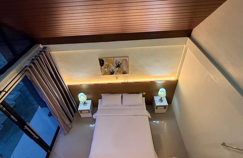 Parmonangan Hotel | Montero Glamping & Stay