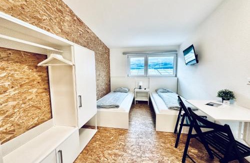 Deitingen Apartment | Monteurzimmer - Worker's accommodation - ZIMMERzuVERMIETEN in Deitingen Industriestrasse
