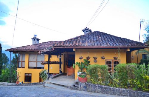 Tenza House | Monteverde Best Inn - CASAS QUINTAS