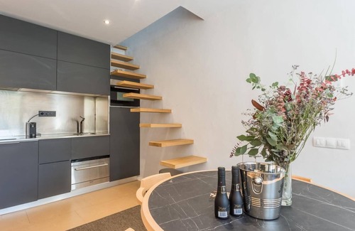 Sant Gervasi Apartment | Monthly rentals: Lovely apt. w/big terrace