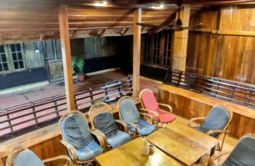 Varkala Resort | Moon Waves Beach Hotel Varkala