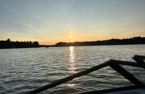 Muskoka Lakes Cabin | Moonlight Muskoka Cottage