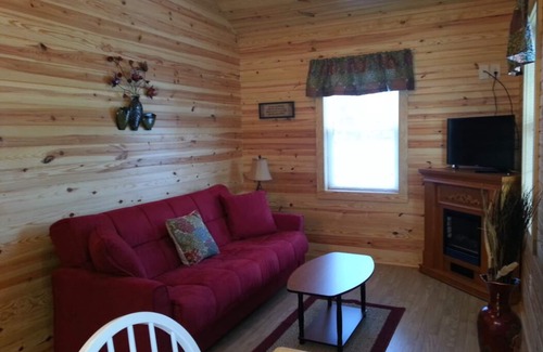 New Bern Cottage | Moonlight Suite 196*