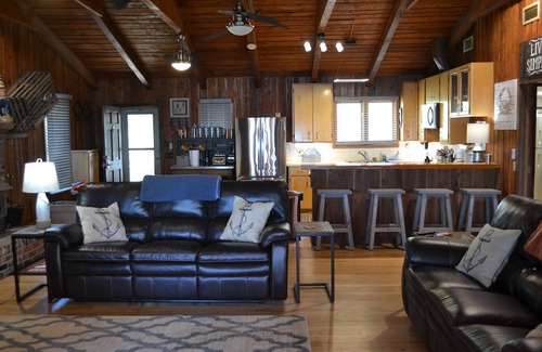 Midway House | Moonshine Cabin at Colonels Island- Riverfront w/Private Deepwater Dock