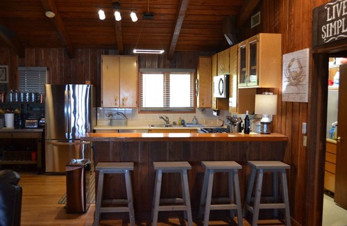 Midway House | Moonshine Cabin at Colonels Island- Riverfront w/Private Deepwater Dock