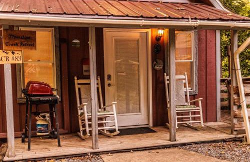 Bryson City House | Moonshine Creek Retreat