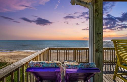Port Bolivar House | MoonStone 3BR Beachfront w Hot Tub Amazing Beach Views and Large Deck