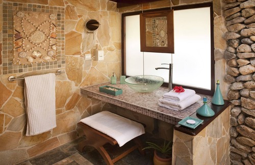 Pihaena Villa | Moorea, Deluxe Beach Villa Cook, Robinson's Cove