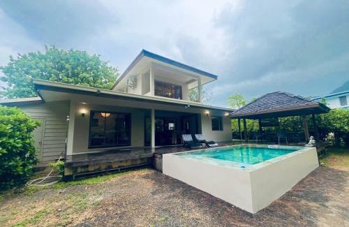 Temae House | Moorea Temae Villa walking dist beach and golf