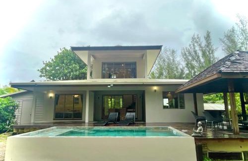 Temae House | Moorea Temae Villa walking dist beach and golf