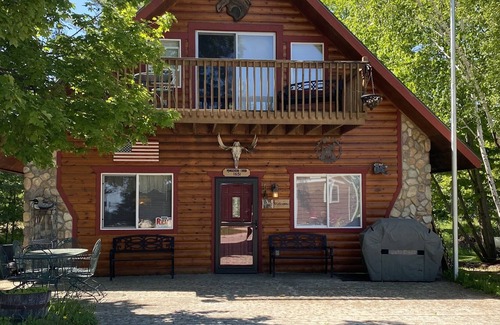 Whipholt Cabin | Moosehead Cabin on Leech Lake