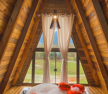 Praia Grande Ski Chalet | Morada do Corujão - Encanto