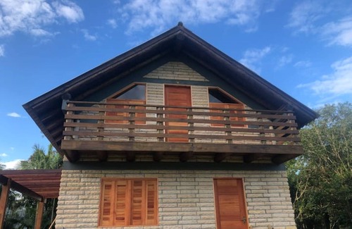 Praia Grande Cabin | Moriyah Hut - Family