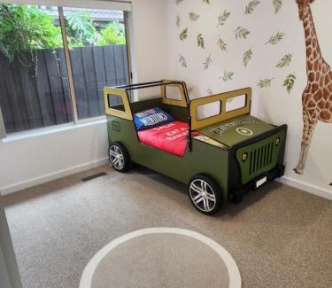 Mornington House | Mornington Holiday House Four bedrooms