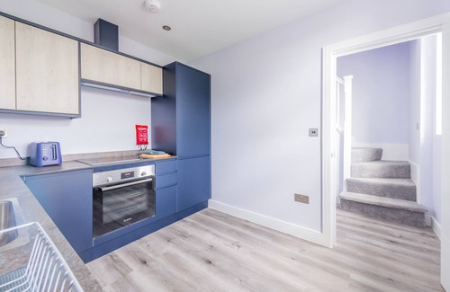 Abingdon Apartment | Morris Mews Apartment | Central | 7 Guests