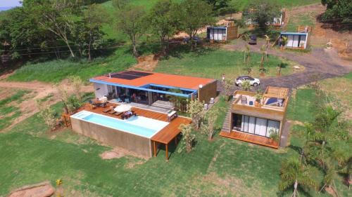 Cassia House | @morro.redondo - A casa Azul e seu Pôr do Sol