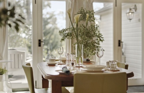 Bundanoon Cottage | Morton Cottage - elegant garden hideaway