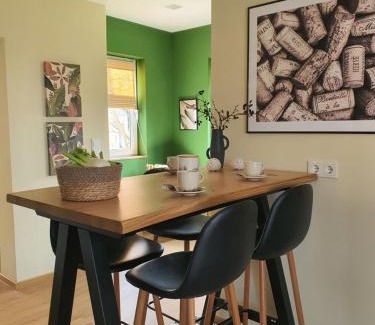 Muelheim Apartment | Mosel Wine Region Holiday House with Garden, Terrace, BBQ and Free Parking up to 9 persons