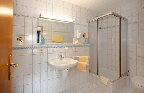 Wintrich Hotel | Moselhotel Weinhaus Simon