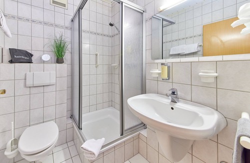 Wintrich Hotel | Moselhotel Weinhaus Simon