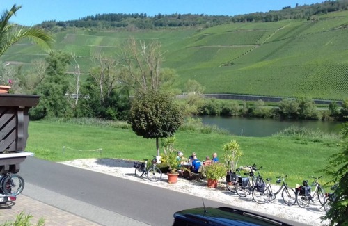 Losnich Apartment | Moselstrand 3 Einzigartig Schöne Lage Direkt an der Mosel und Moselradweg