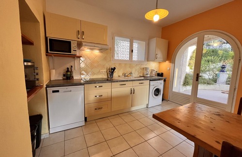 Le Pradet Apartment | Most beautiful Garden appartement in a large privat park, 30m from the sea