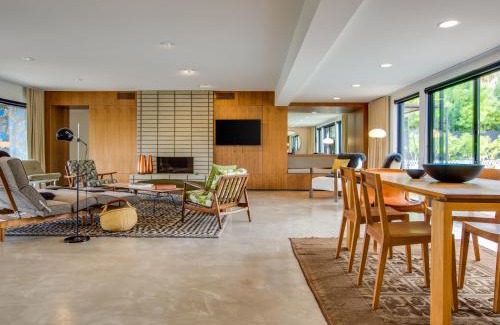 Old Las Palmas Villa | Mostero House by ACME House Company