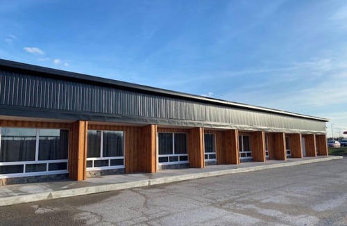 Cookstown Apartment | Motel 400 & Suites Single Kitchenette Unit B