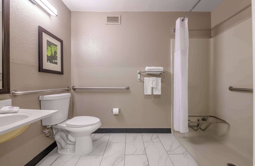 Columbus Hotel | Motel 6 Columbus, GA – Columbus Airport
