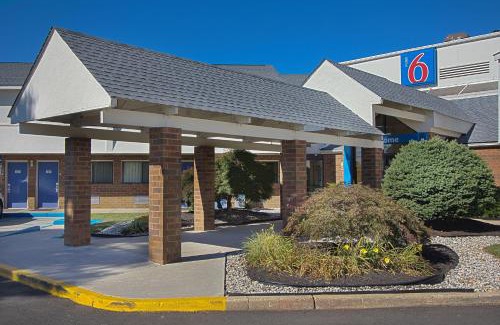 Piscataway Hotel | Motel 6-Piscataway, NJ