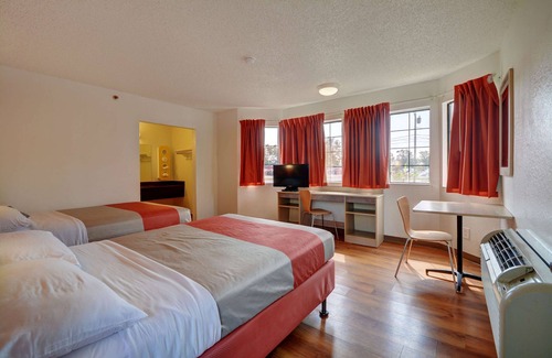 Wethersfield Hotel | Motel 6 Wethersfield, CT - Hartford