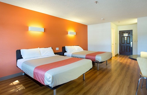 Williams Hotel | Motel 6 Williams, AZ - West - Grand Canyon