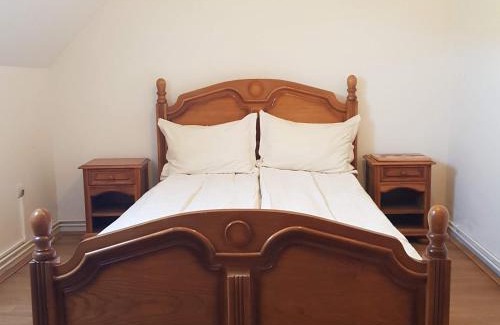 Valenii Hotel | Motel Vector