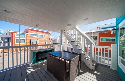 Parker Strip House | Motorboat Inn, Deluxe River Views, Roadrunner Resort