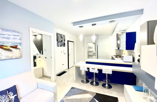 Tropea Apartment | "MOTTOLA APARTMENT" SUITE with Terrace 200 m from the sea