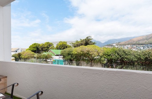 Mouille Point Apartment | Mouille Point Studio with Breathtaking Views
