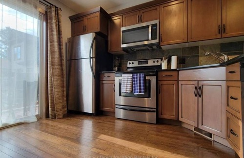 East Kootenay House | Mountain and Lake Get Away for the Family