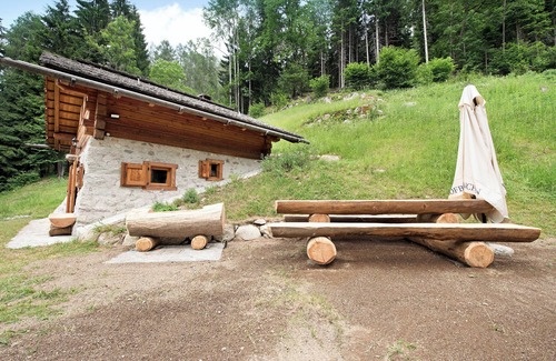 Bocenago Ski Chalet | Mountain Chalet "Bio Wild" with Mountain View & Garden; Pet-Friendly